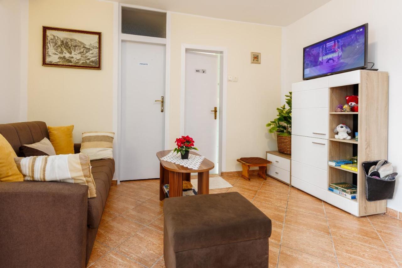 Apartment Zalac Slunj Exterior photo